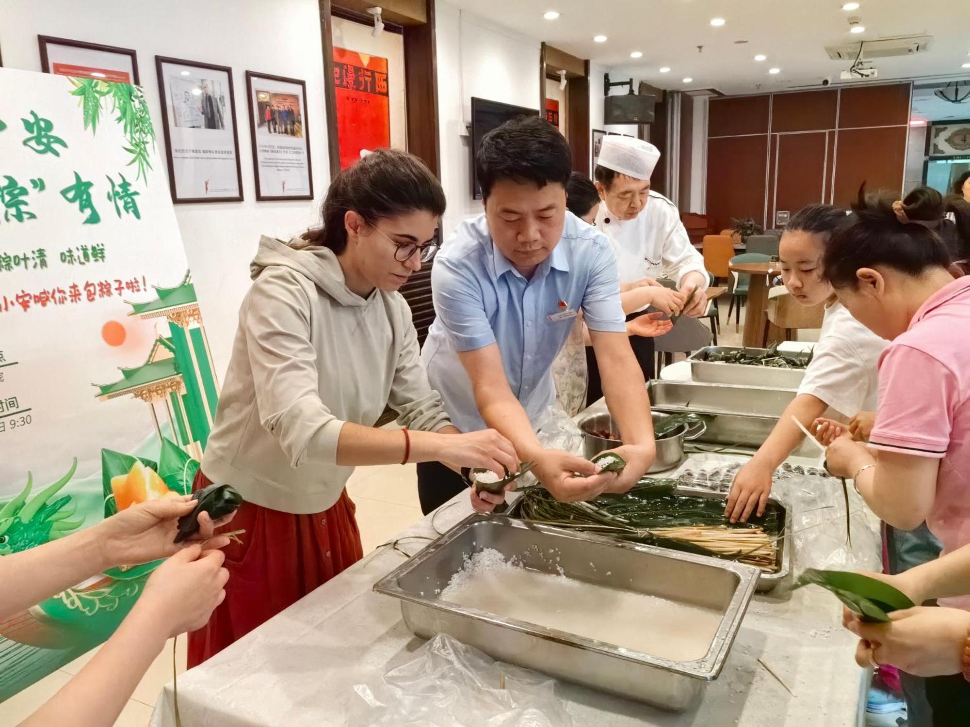 Zhong An Hotel Beijing Former Residence Of Journalist Edgar Snow -Free Laundry Service,Free Freshly Ground Coffee,Provide Tourism And Ticketing Service ,English Service ,Near Tian'Anmen Forbidden City,Wangfujing Walking Street Exteriér fotografie